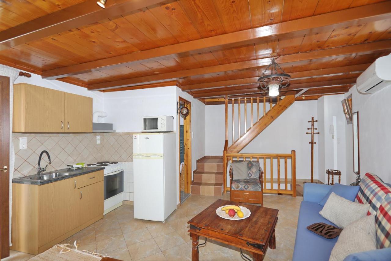 Traditional City Centre House Skopelos Buitenkant foto